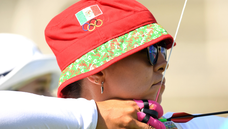 Aida Roman of Mexico shows off the coolest hat of the weekend; Photo credit: Paul Gilham/Getty Images